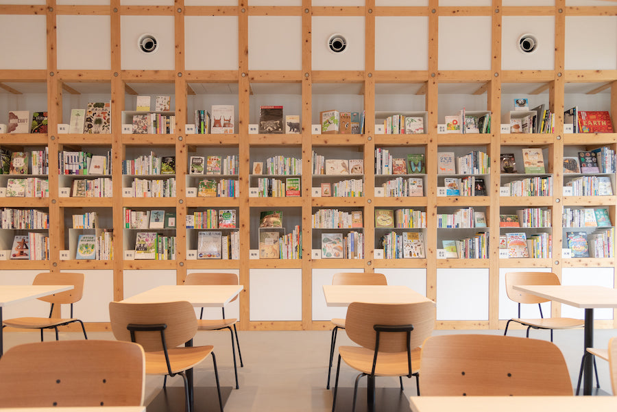 三重県多気町VISON内〈kiond〉のブックディレクション