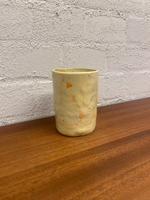 bum heart pen holder