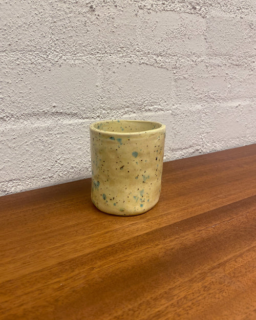 send love flower pot 3