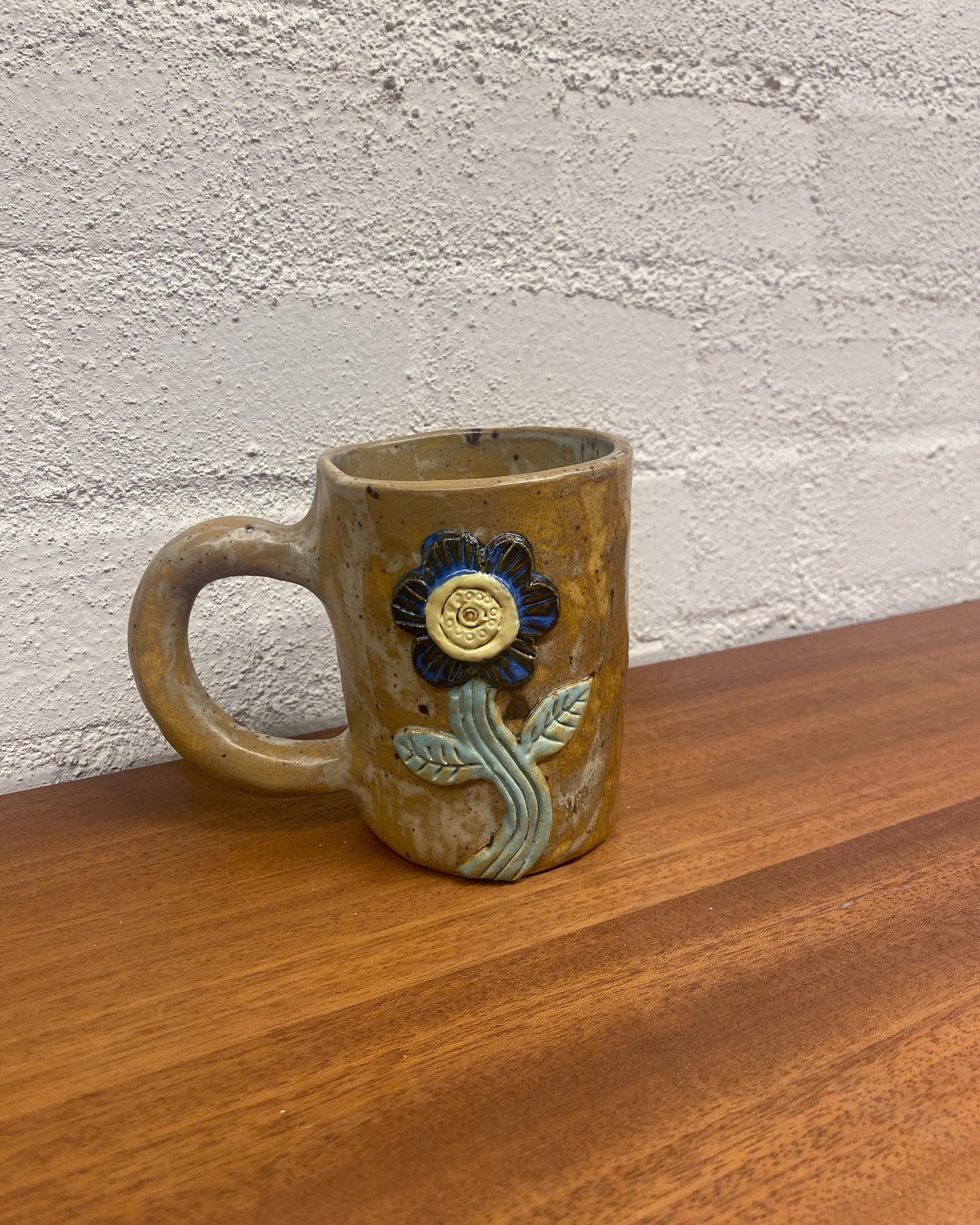 お花　mug cup (BEIGE)