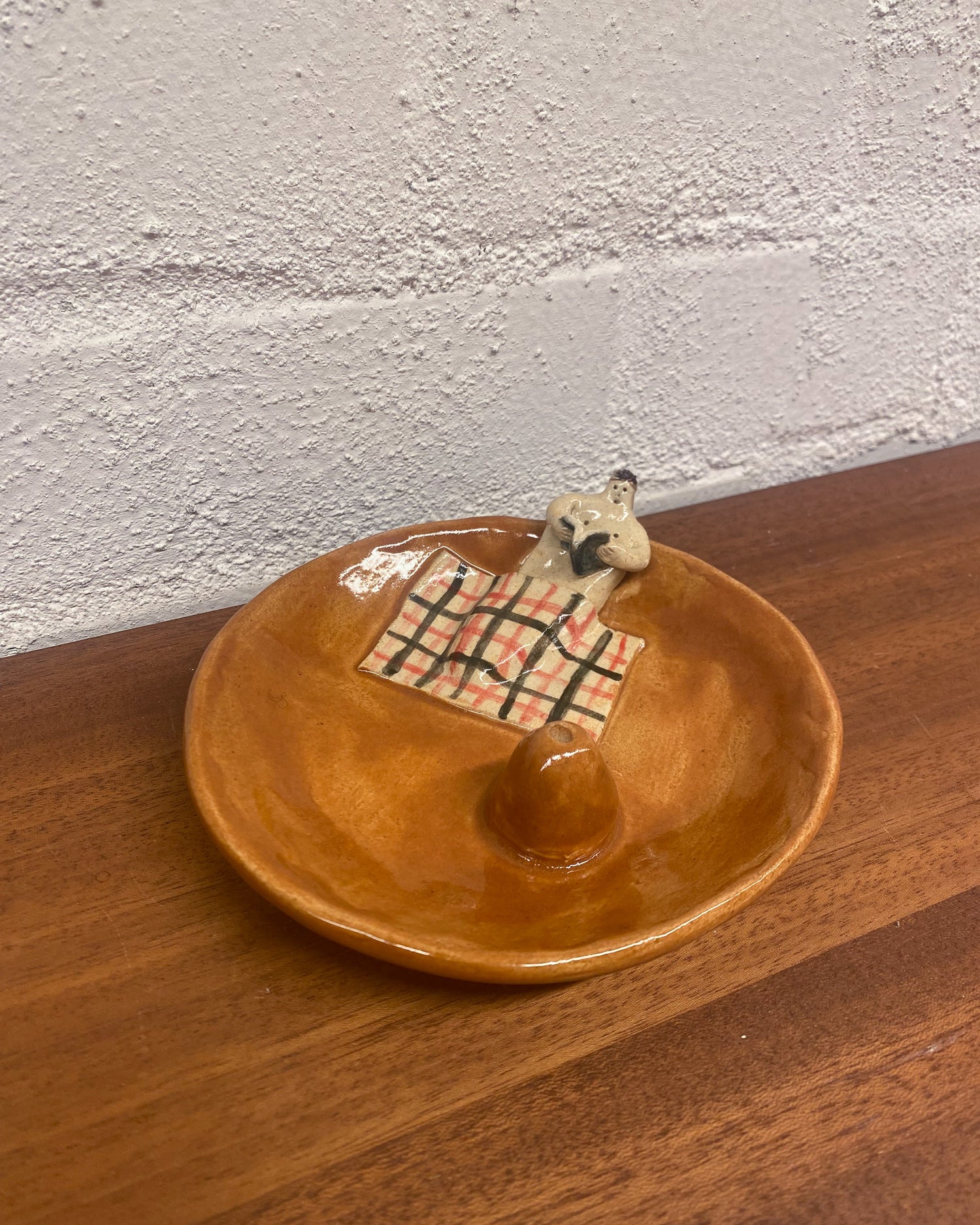 読書　お香立て